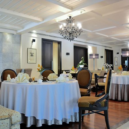 Rama Gardens Hotel Bangkok Exterior foto